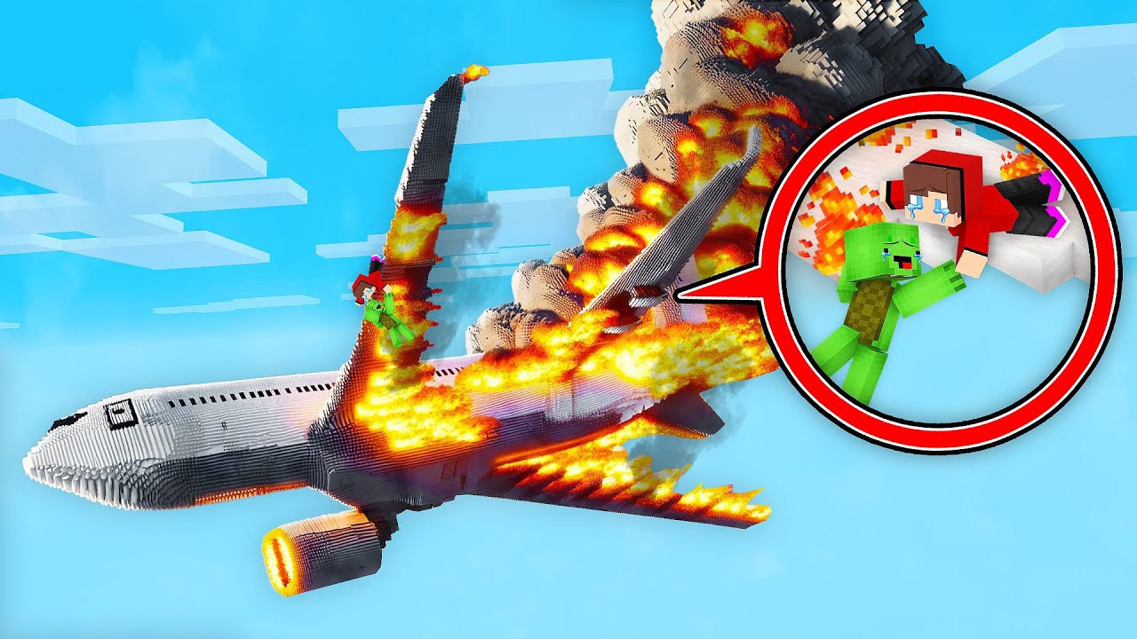 JJ Saved Mikey in the AIRPLANE CRASH in Minecraft (Maizen)