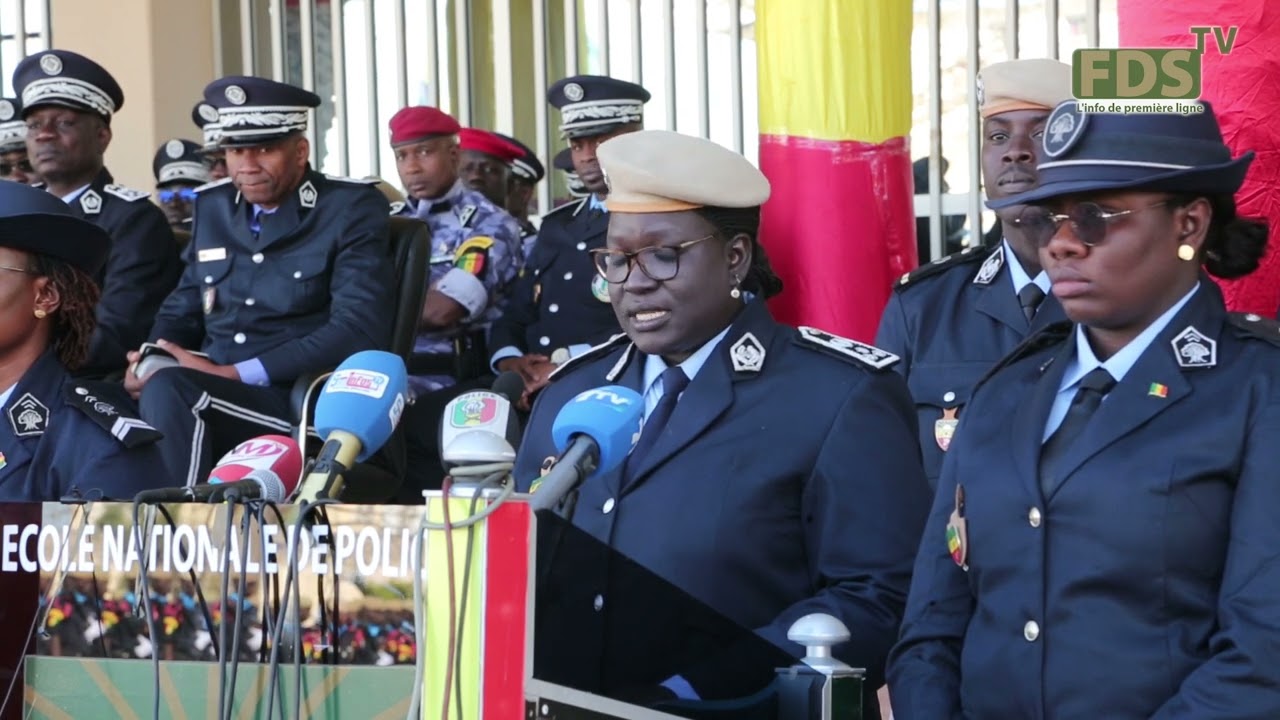 Cérémonie de Présentation au Drapeau de la 49eme Promotion de l'Ecole de Police