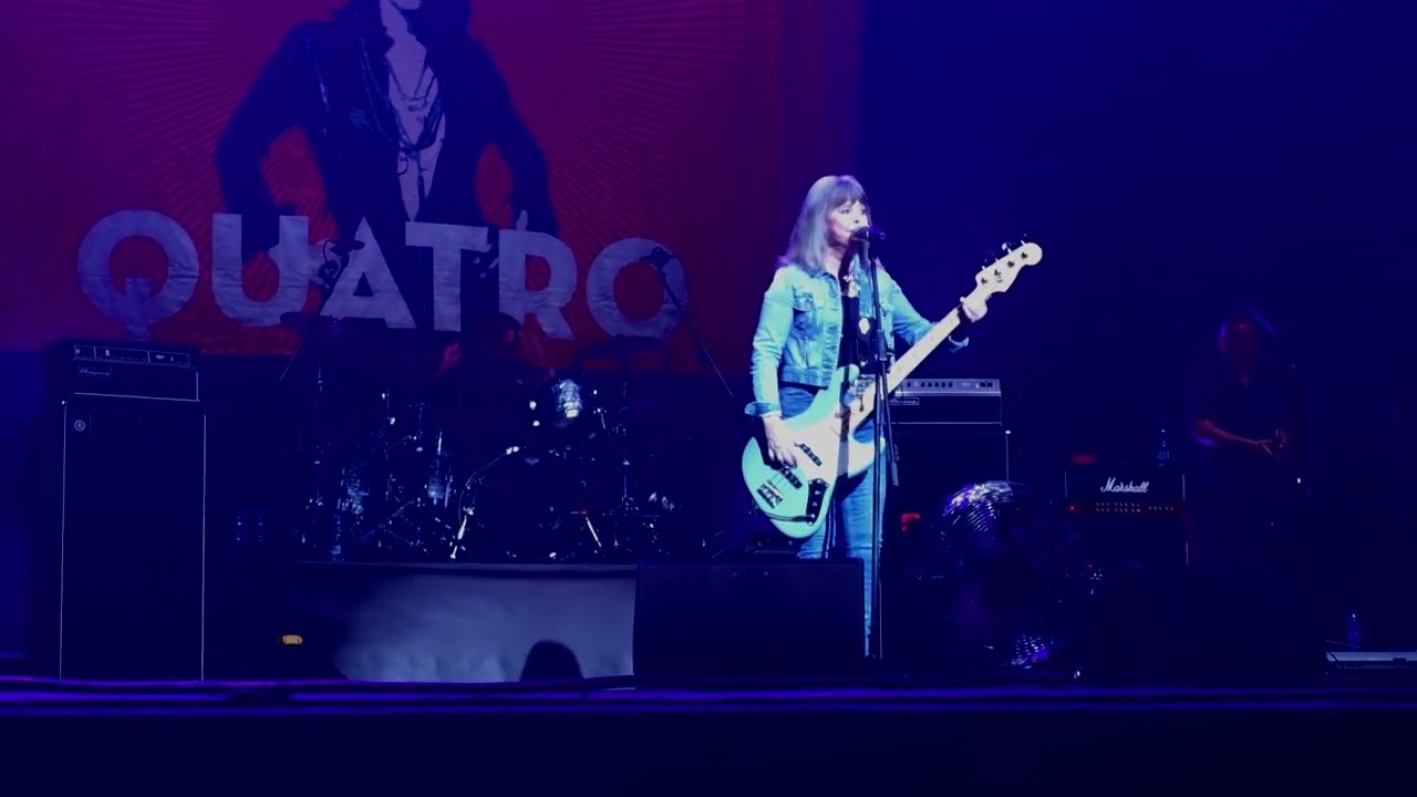 Střípky z koncertu Suzi Quatro 18.12.2025, Kongresové centrum Praha