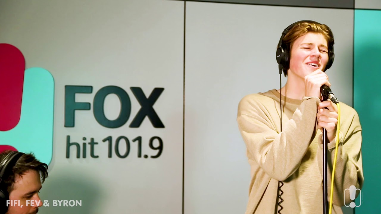 Ruel Covers 'Call Out My Name' By The Weeknd | Fifi, Fev & Byron