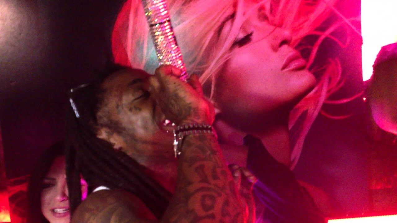Lil Wayne Sings 