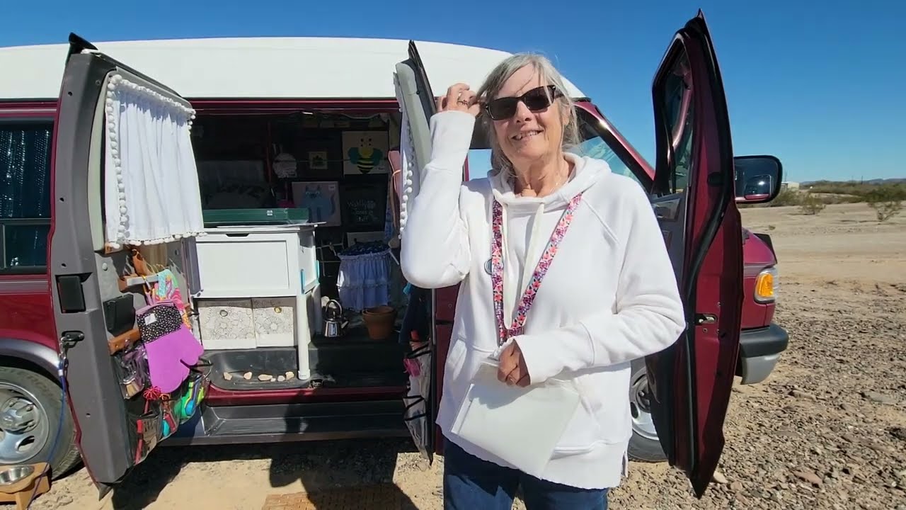 Van Tour Solo Woman Living in a 1997 Dodge Ram Van