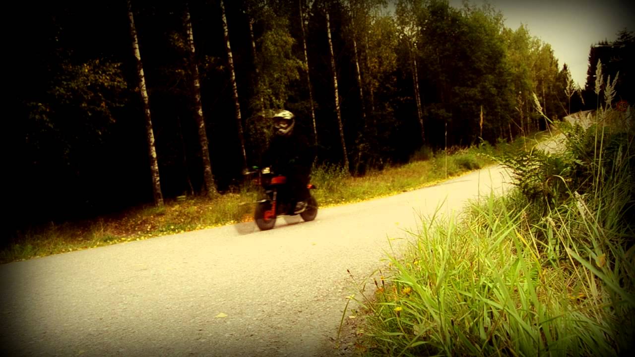 Arttu Wiskari - M&ouml;kkitie (Suzuki Pv Edition)