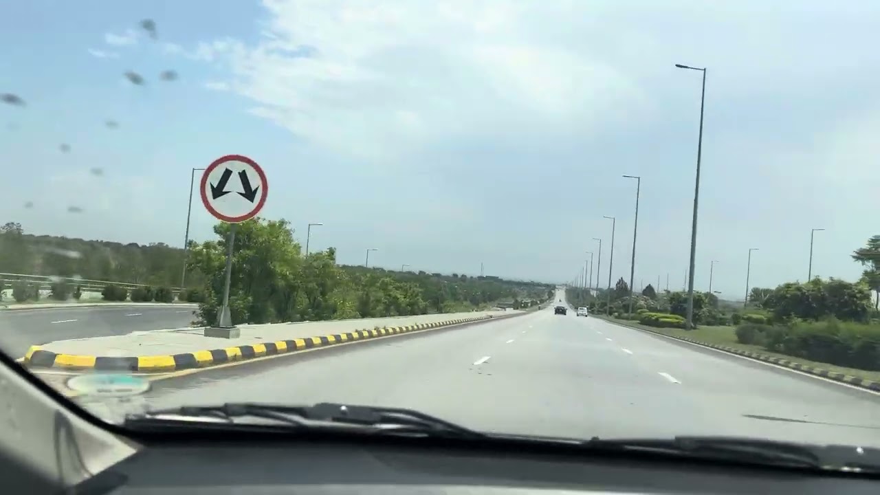 Musafir islamabad airport say motorway