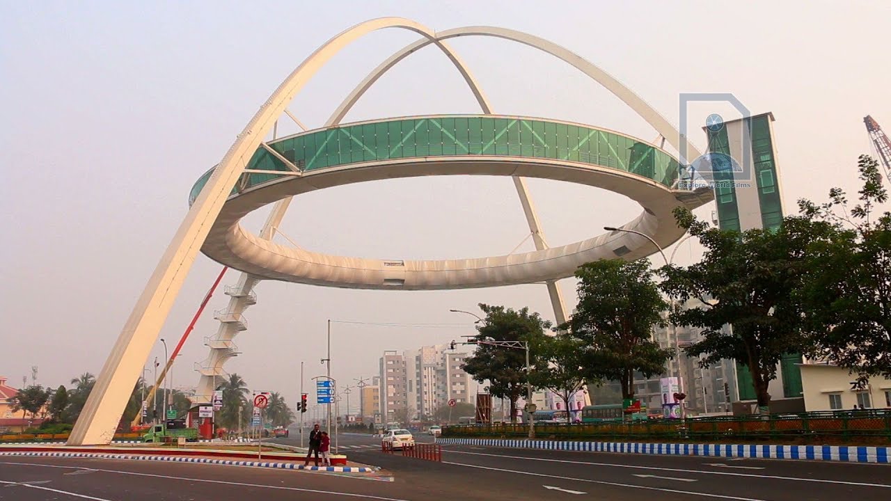 Kolkata Gate : New attraction of Kolkata I Hanging Restaurant