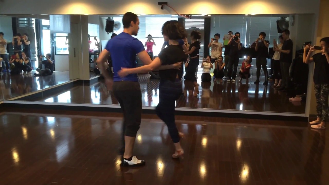 Osaka on2 salsa explanation, Osaka Japan