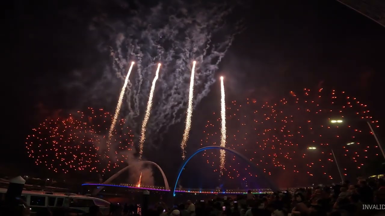 Elizabeth Quay | NYE 8:30pm Fireworks 2025/26