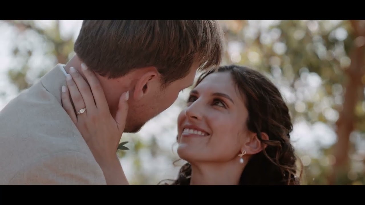 Travis + Maren | Intimate Summer Wedding In Amity Oregon