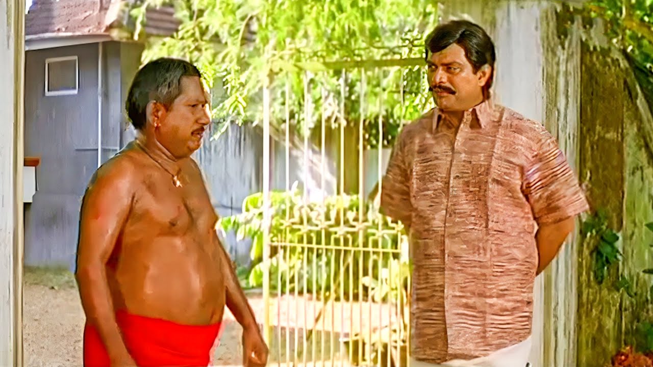 ഇരുന്നുവെട്ടി കിടന്നുവെട്ടി..വെട്ടി വെട്ടി വിഴുങ്ങി ഇരിക്കുന്ന ഇരിപ്പ് കണ്ടില്ലേ..! Old Comedy Moves