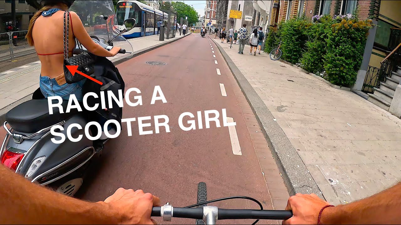 Cycling Tour in Amsterdam, discover the city - Racing a Scooter girl | Fixed Gear 4K