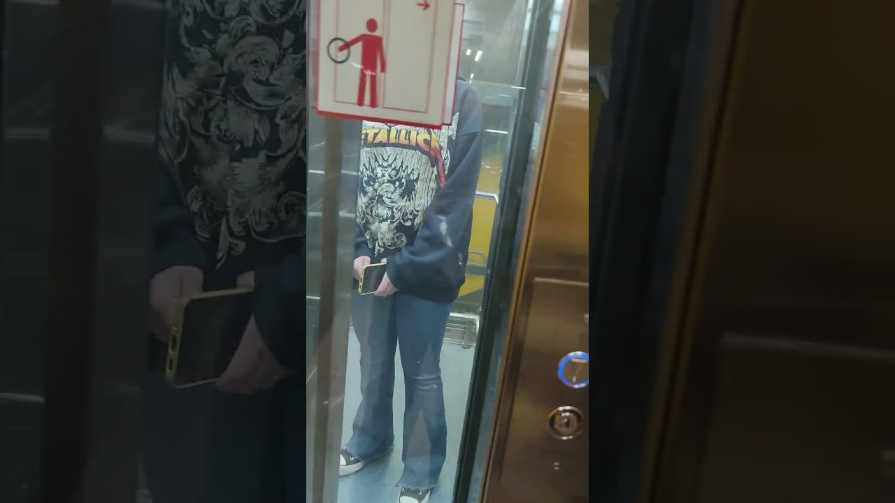 metro Madrid ascensor en pueblo nuevo