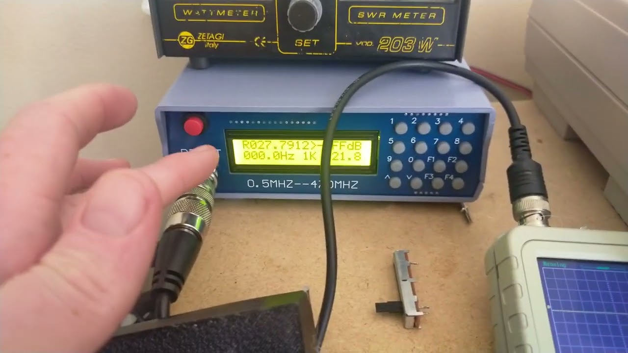 Useful CB repair aids: signal generator, frequency counter and oscilloscope