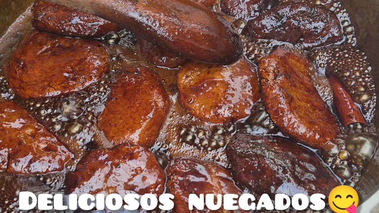 Bocadillo típico salvadoreño/ nuegados de yuca😋 