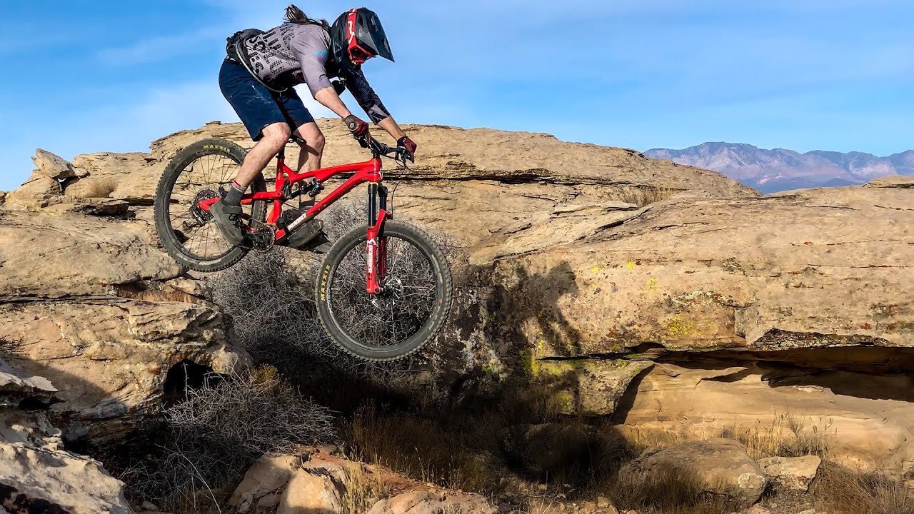 ДВОЙНЫЕ БОЧКИ дикой местности и схематичные особенности | Mountain Biking Barrel в Сент-Джордже