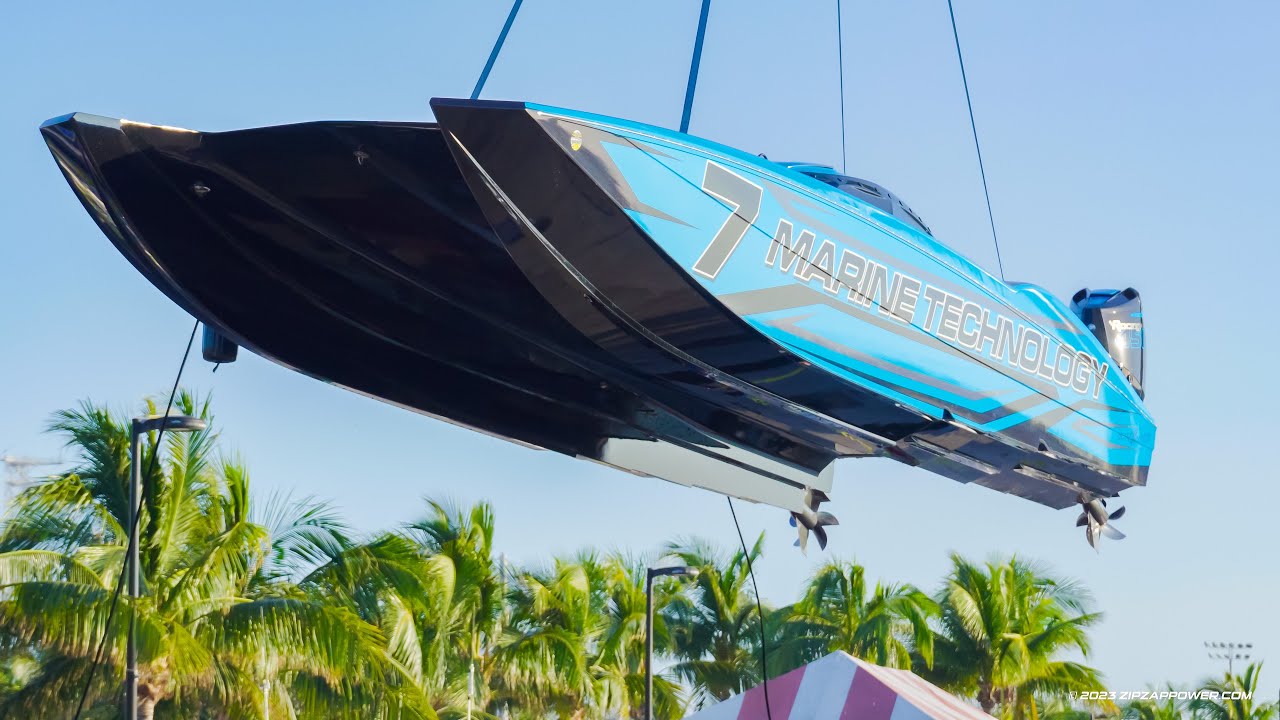 Load 'er up / Race Boat Crane in Key West