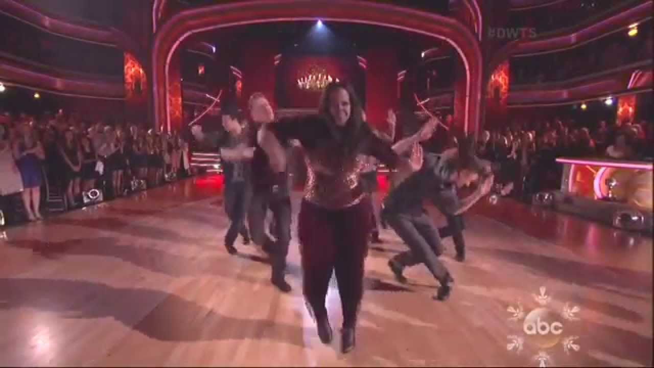 Derek Hough & Amber Riley dancing Freestyle on DWTS 11 25 13