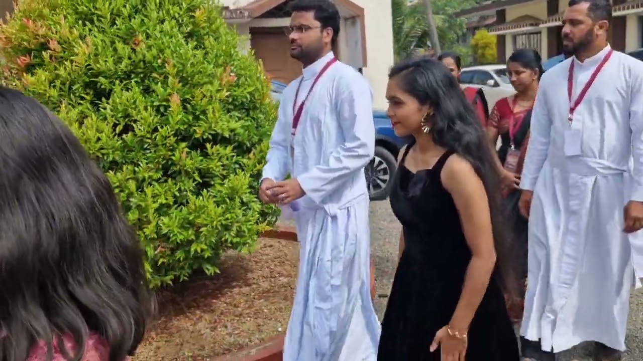 kids  ഫെസ്റ്റ് വേദിയിലേക്കു  mass entry നടത്തി ഉപ്പും മുളകും shivani🥳🥳🥳#uppummulakum
