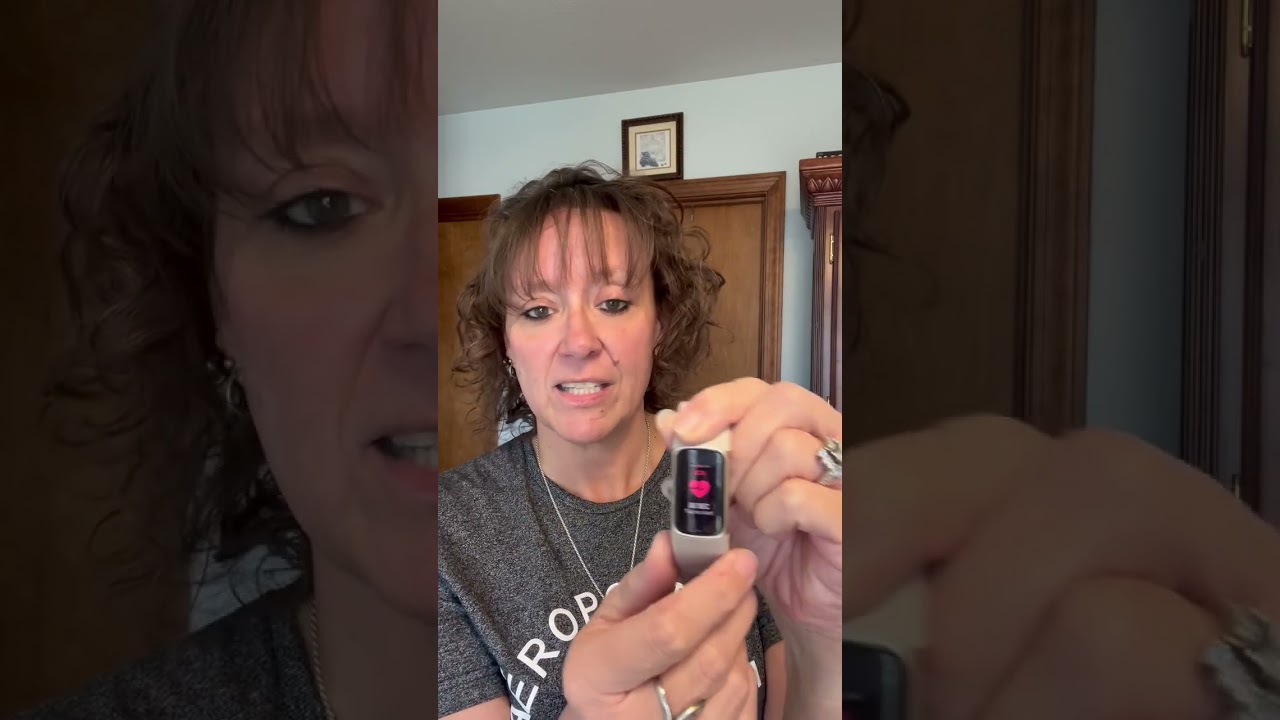 Fitbit https://amzlink.to/az0IwB5aYGxza