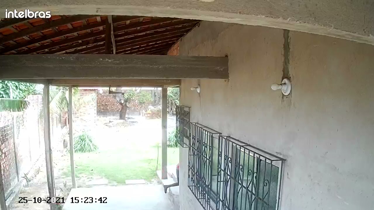Ladrão invadiu uma casa em Salinópolis-Pa, e alarme dispara!!