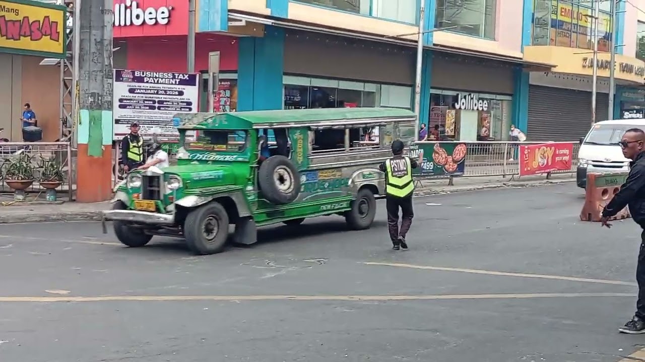 HINDI HADLANG ANG KAPANSANAN  PARA MAG HANAP BUHAY  #viralvideo 