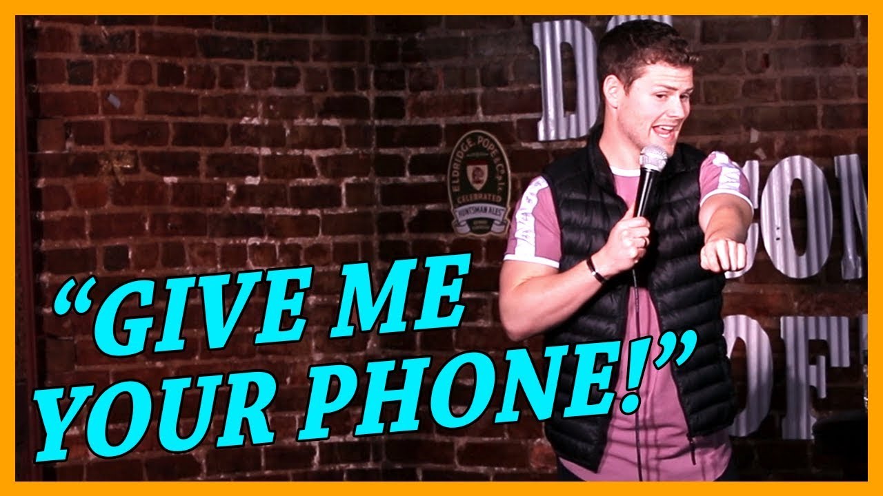 Caught Lady Posting On Facebook During Show