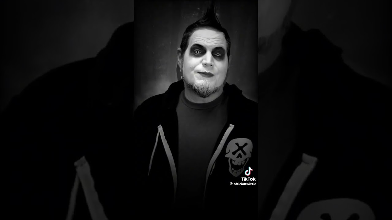 #twiztid loves you #jamiemadrox #monoxidechild #majikninjaentertainment MAJIK MAJIK NINJA WHAT