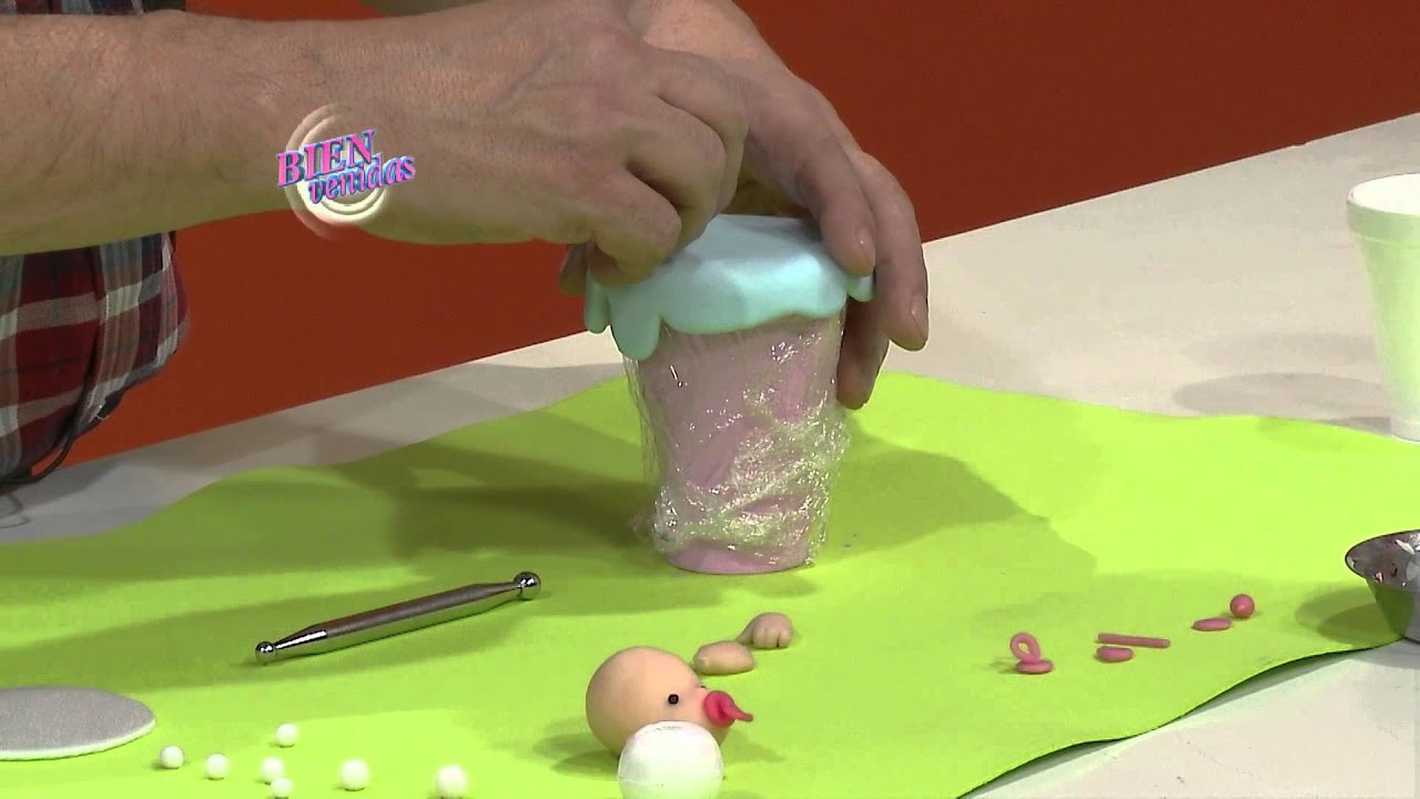 Jorge Rubicce - Bienvenidas en HD -  Modela un caramelero souvenir para Baby Shower.