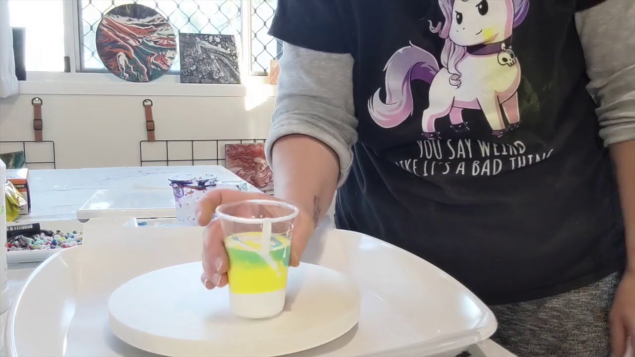 How to mix paint and do a Flip Cup. Flow Art, Acrylic Paint Pouring