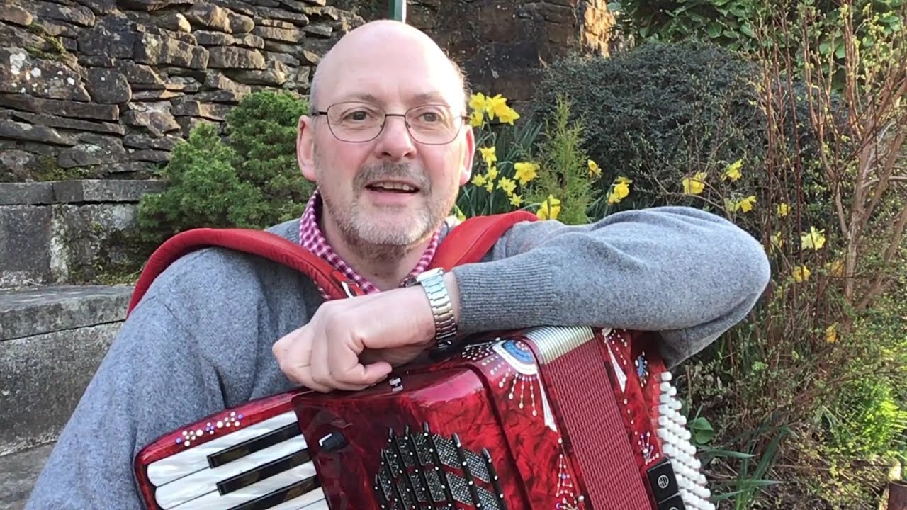 Virtual Club April 2021 - Track 04 - Allan Smith & the Clyde Valley Ceilidh Band