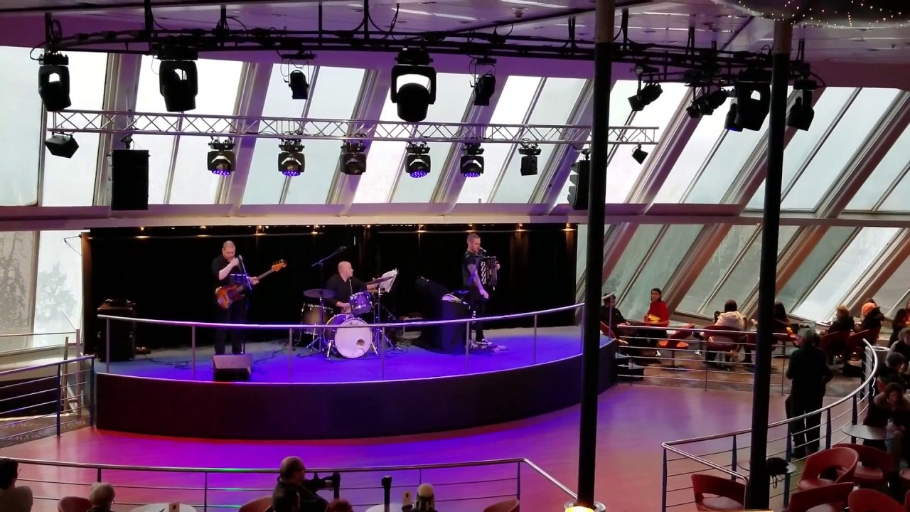 Helsinki | Tallinn | Feribot |5| Ecker&ouml; Line | Konser salonu