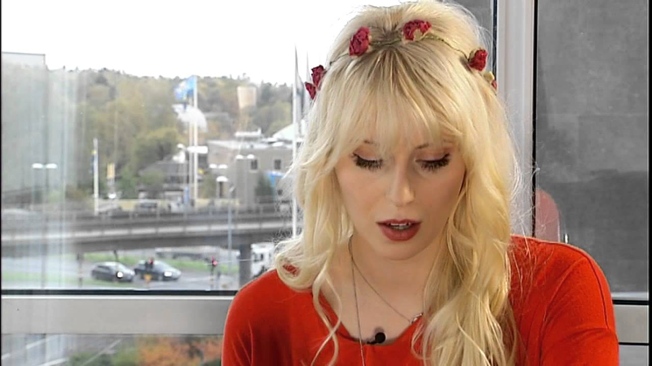 Jesper Börjesson möter Amanda Jenssen i Nyhetsmorgon - Nyhetsmorgon (TV4)