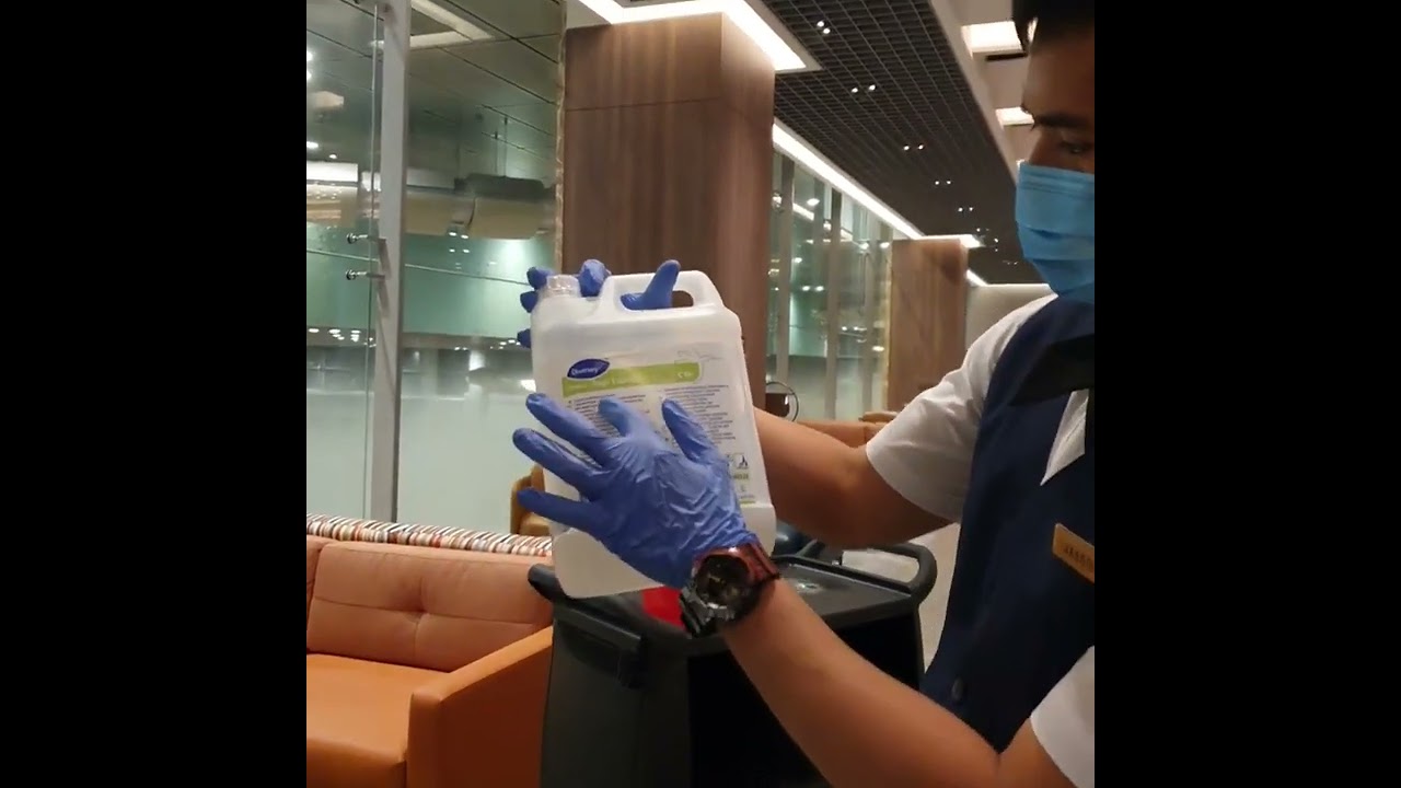 TASKI aquamat 20 – Masina compacta, pentru curatare prin injectie-extractie - HorecaBiz.ro