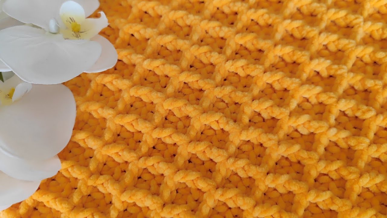 Kadife iple kolay bebek battaniyesi..#crochet #handmade #bebekbattaniyemodelleri #örgü 