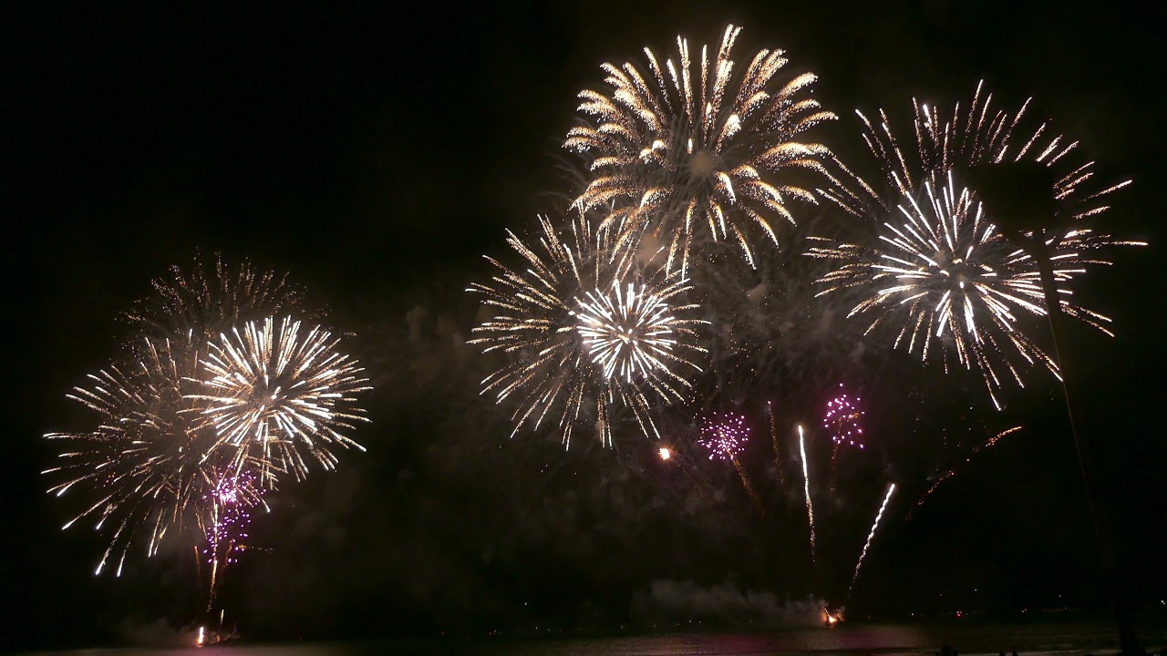 [4K] feu d'artifice du 14 juillet 2021 - Les Sables d'Olonne (complet) #johnvideo