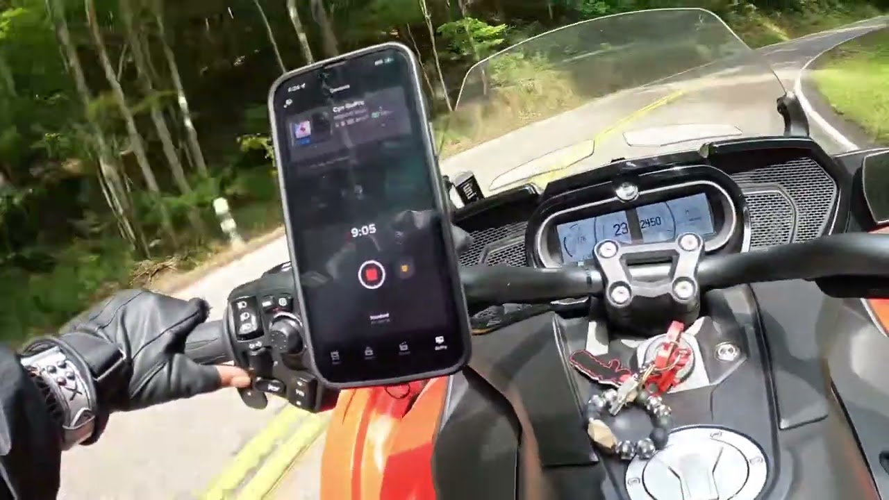 Spyder v Dragon.  My new Spyder F3, Venom meets the Tail of the Dragon Tennessee