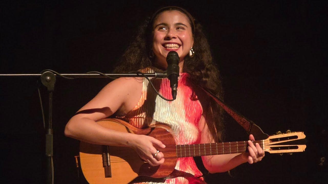 Silvana Estrada - Como un pájaro (Costa Rica 18 de Mayo 2025)