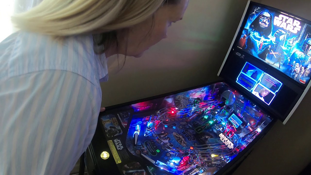 Star Wars Premium Pinball Machine. I Blew Open The Death Star in play.