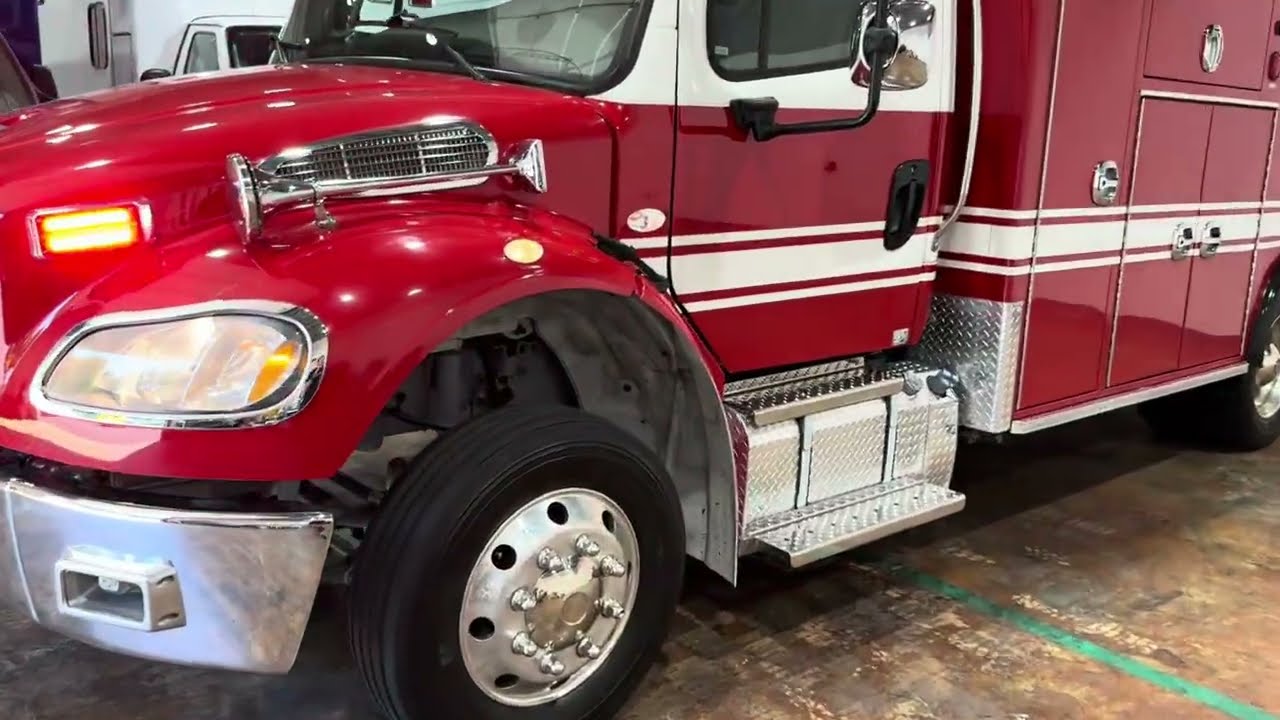 2016 Freightliner M2 106 Medium Duty Taylor Made Ambulance 🚑 for sale by Pilip Ambulances 🚒 - #25-37