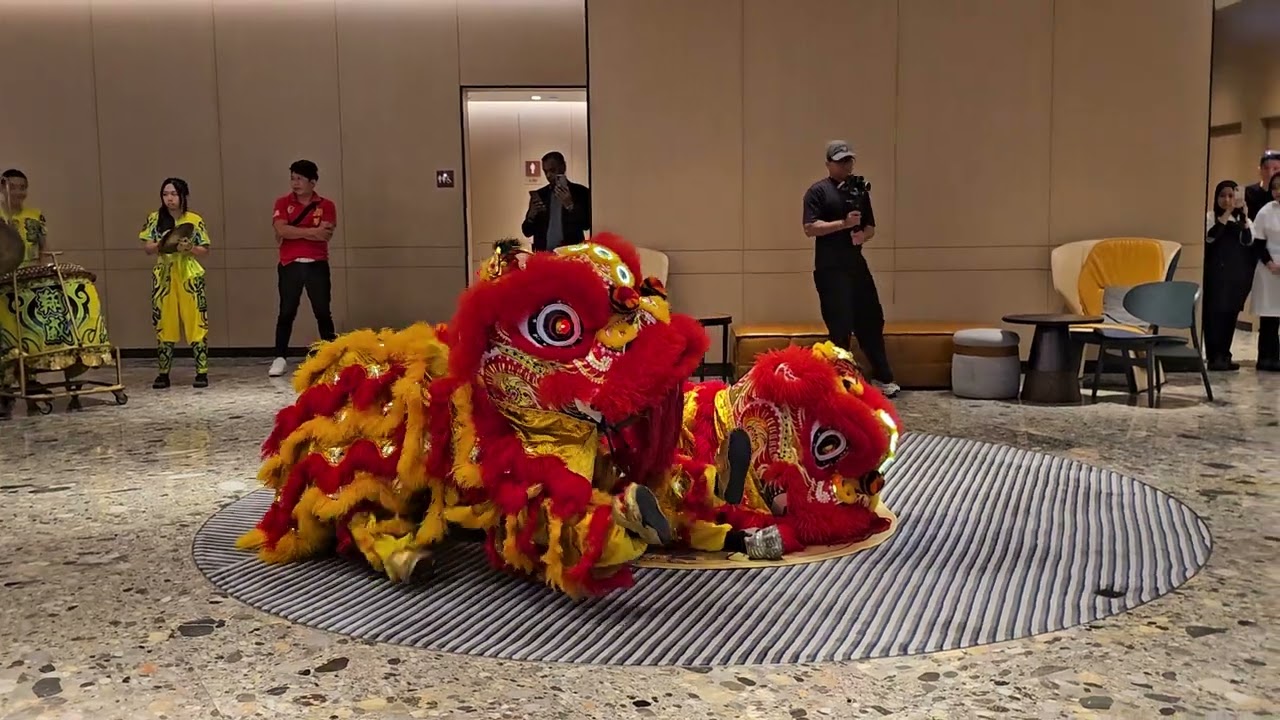 IS TIME FOR SOME LION DANCE 