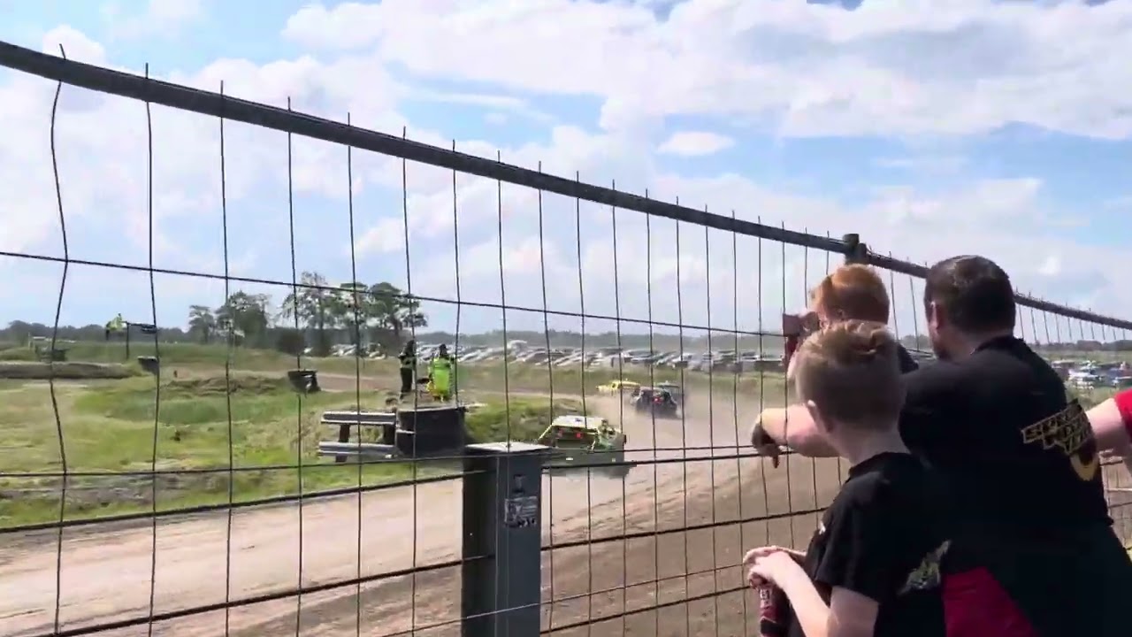 Autocross Kollum vrije standaard klasse Patrick sintebin 1ste
