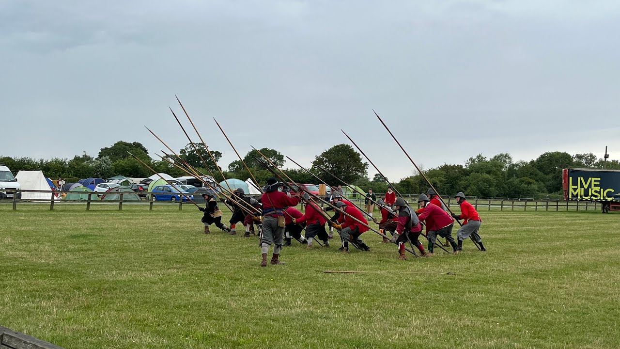 INCREDIBLE English civil war display at Stonham Barns Park