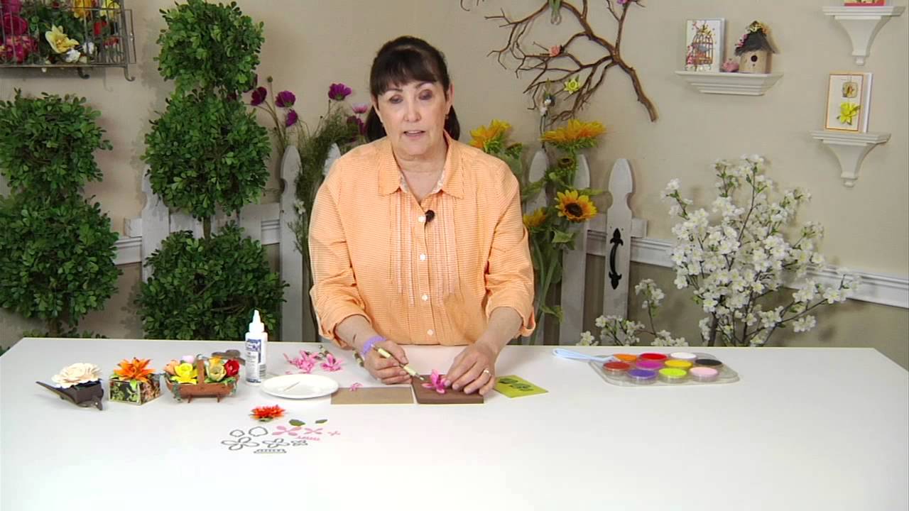 Designing in Susan's Garden with Sizzix Thinlits Dahlia Flower Set