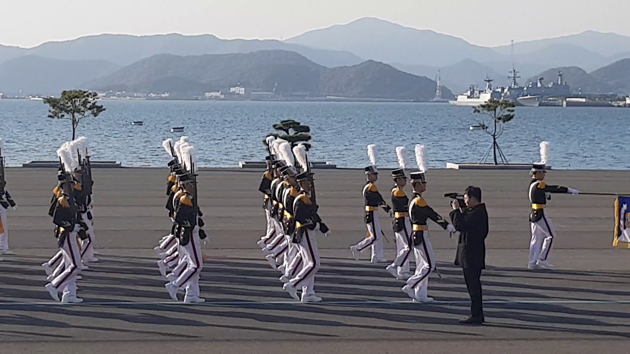 해군사관학교장 취임식 사관생도 분열행사