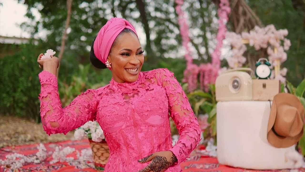 Abdul D One Ft Halima 𝐑abiu Kece Tafarina Official Video
