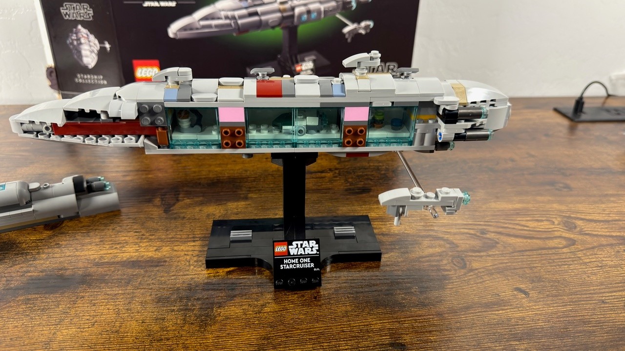 Lego Star Wars Home One Starcruiser