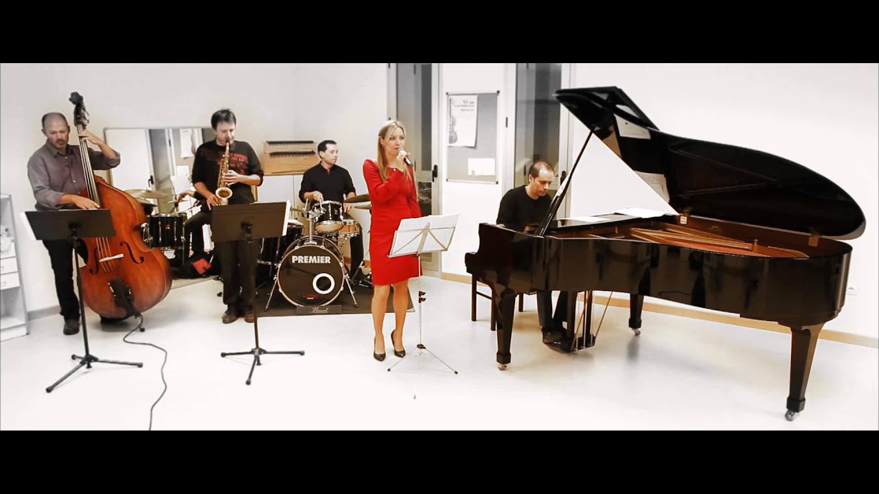 JESP Jazz Quartet and Eva Dinora.  - Jingle Bells. http://www.vicentefores.es