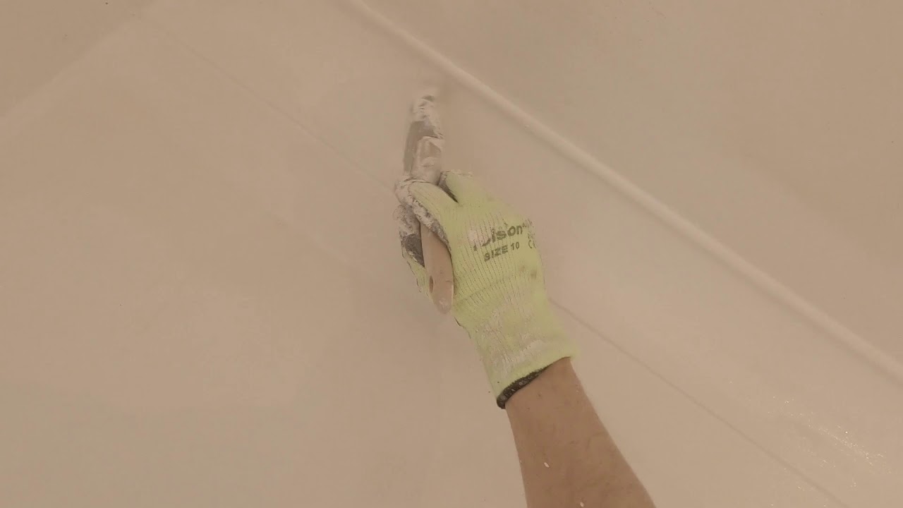 cut in/ paint coving and ceiling prior to rolling in ,Decorating tutorial. vid#11