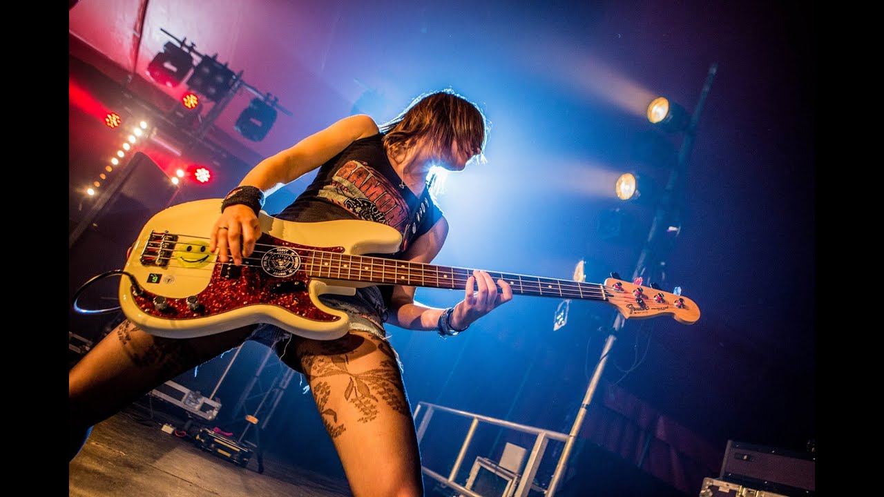 Punk Drum & Bass Jam [Live]