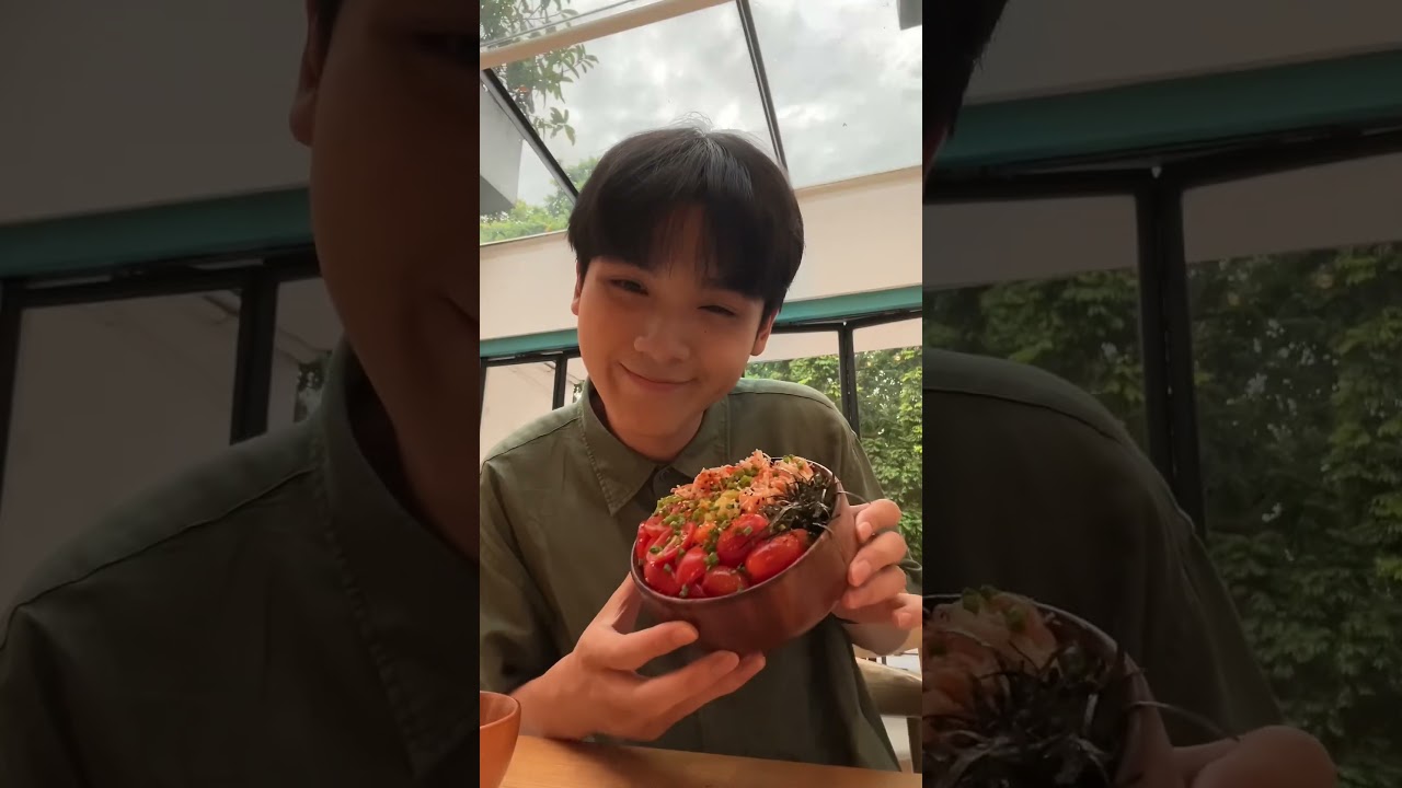 Một tuần đi l&agrave;m Schannel em &uacute;t Harry ti&ecirc;u bao nhi&ecirc;u tiền ăn uống?