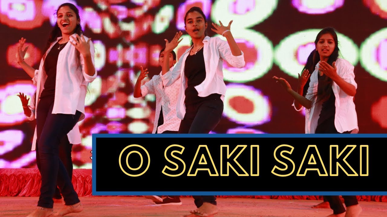 O SAKI SAKI Re Best Dance Performance @ Avanthi Freshers Party 2019